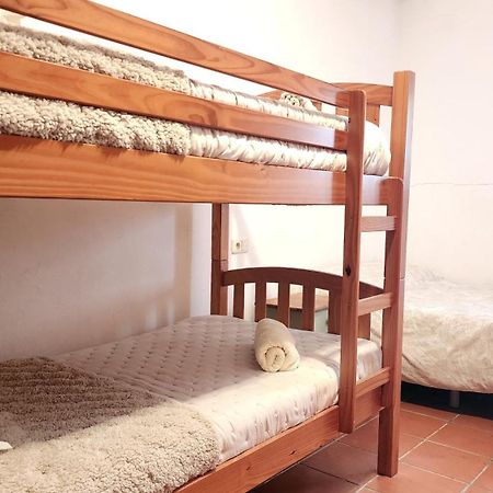 Bakit House - Casa Rural Con Piscina アギラス エクステリア 写真