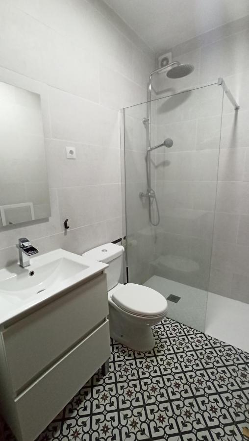 Bakit House - Casa Rural Con Piscina アギラス エクステリア 写真