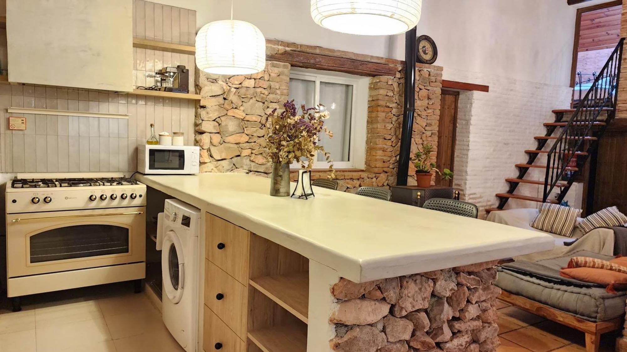 Bakit House - Casa Rural Con Piscina アギラス エクステリア 写真